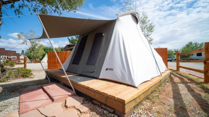 FunStays Glamping Setup Tent in RV Park #1 OK-T1 Moab Exterior foto